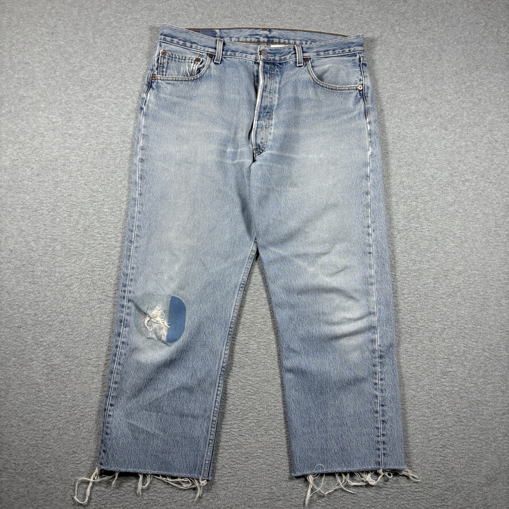Vintage Levis 501 Jeans Mens 36x30 (35x26) Light Wash Raw Hem Distressed 2000